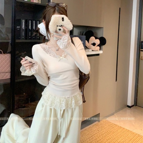 Korean lace spliced ​​bow base + versatile thickened busty wide-leg pants + yellow sweater jacket