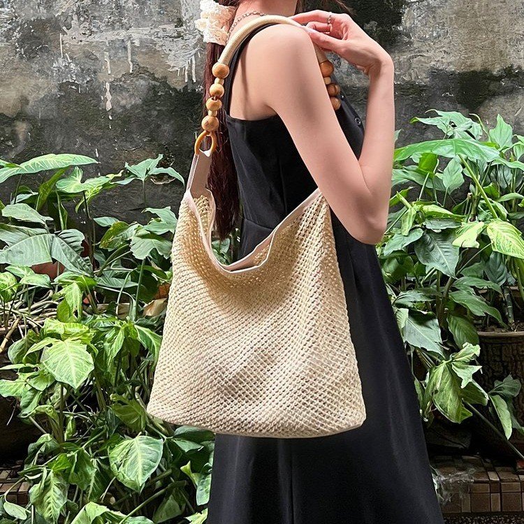 Popular internet celebrity woven bag women's large-capacity straw new vegetable basket seaside woven holiday beach shoulder tote