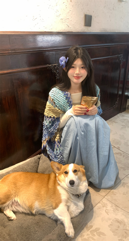 Designed one-shoulder irregular slit top + skirt + ethnic style shawl cape