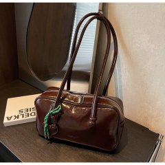 Cross-border large-capacity commuter bag for women 2024 new style simple and versatile single shoulder armpit bag niche versatile pillow bag