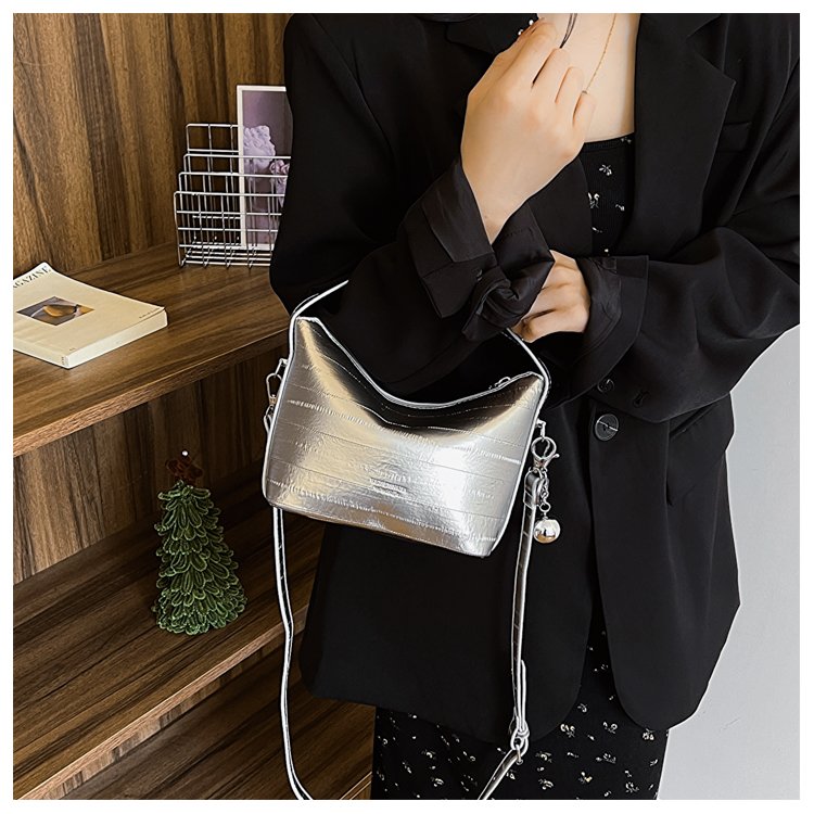 Bags for women 2024 summer new fashion fashionable casual temperament versatile pu portable single shoulder crossbody women's bag