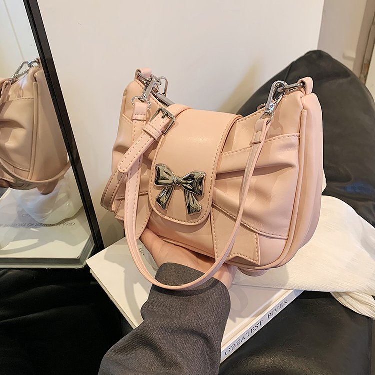 French niche design armpit bag for women 2024 new style millennium hottie y2k fashion pleated single shoulder crossbody bag