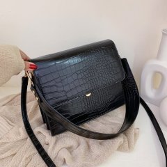 Large-capacity bag women's high-end texture fashion wide shoulder bag autumn and winter versatile crossbody bag crocodile pattern small square bag