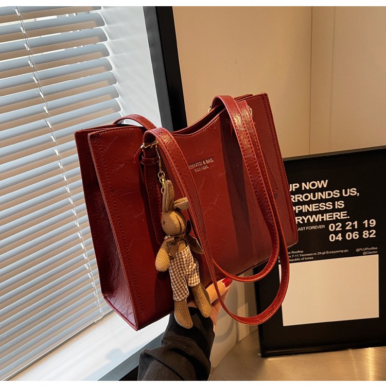 Women's new large-capacity red bag, high-end niche wedding bridal bag, versatile shoulder tote bag