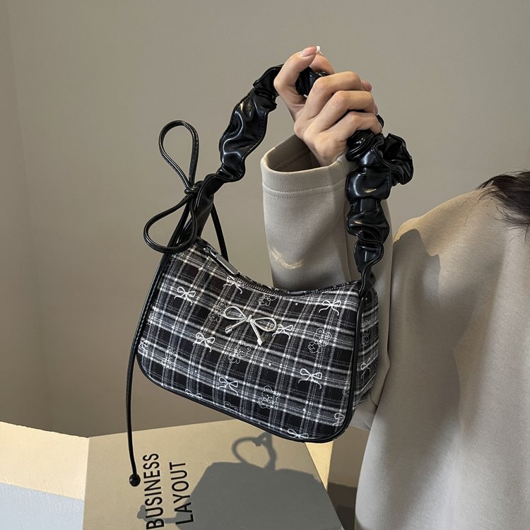 2024 new woolen versatile autumn and winter super popular niche plaid bag women's crossbody bag pleated single shoulder armpit bag