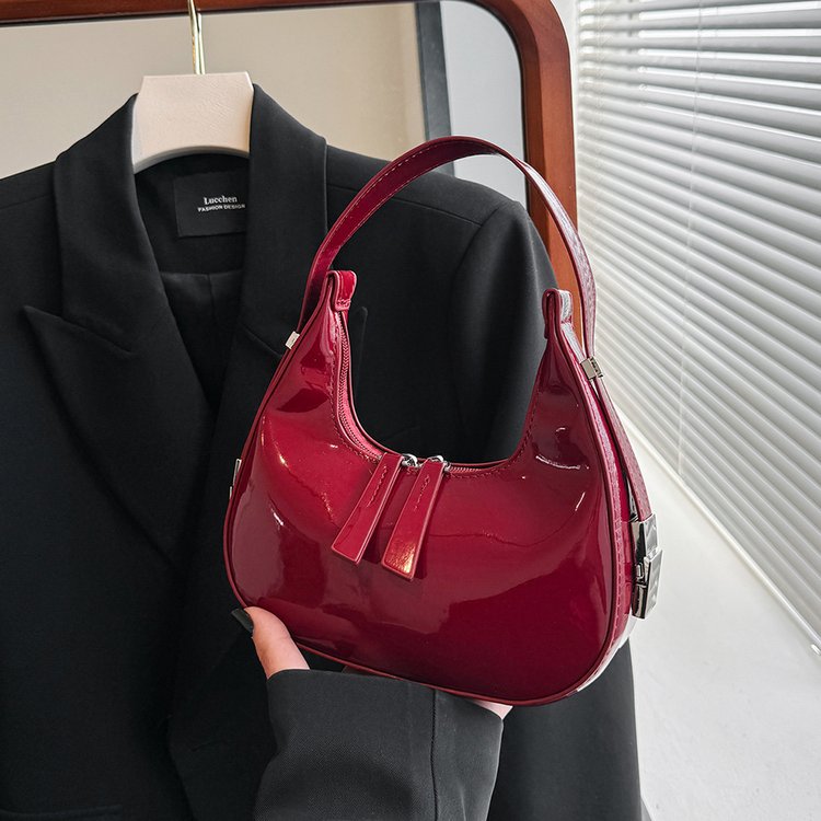 French high-end patent leather armpit bag for women 2024 summer new versatile fashion niche dumpling bag crossbody bag