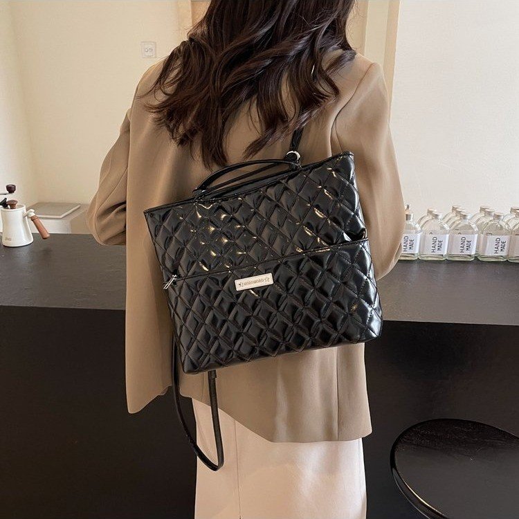 Fashionable rhombus glossy large-capacity tote bag for women 2024 new underarm shoulder bag multi-purpose backpack