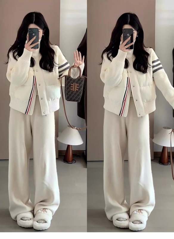 Korean college style design splicing knitted cotton jacket for men and women in autumn and winter, unique and chic stand-up collar, light cotton jacket