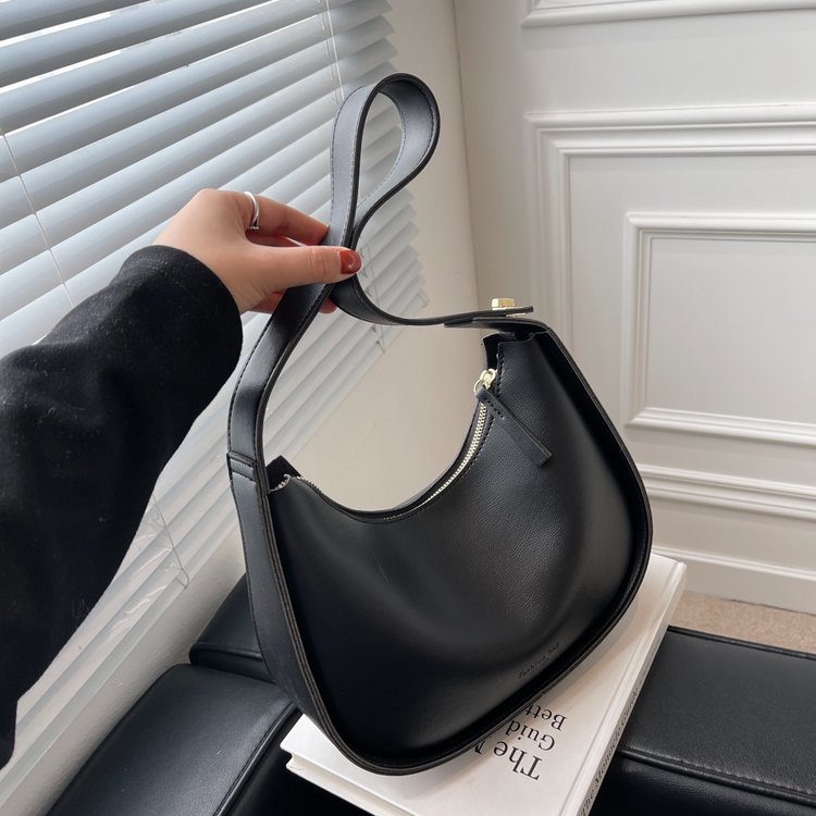 High-end bags, new versatile women's bags, autumn and winter retro shoulder bags, fashionable internet celebrity wide shoulder strap crossbody bags