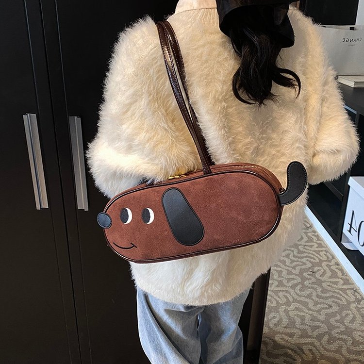 Autumn and winter super popular niche retro frosted bag for women 2024 new versatile shoulder armpit bag portable baguette bag