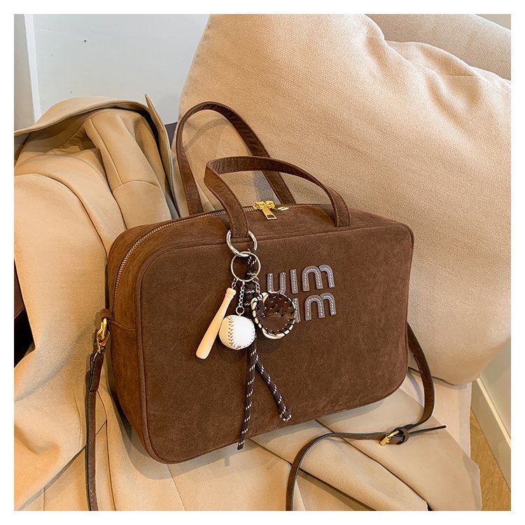 2024 Autumn and Winter New Women's Bags Fashion Casual Bag First Layer Retro Frosted Shoulder Bag Tote Bag Briefcase Large Bag