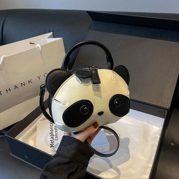 Super cute panda fashion handbag for women, new style, versatile and personalized shoulder bag, fresh and cute cross-body bag for women