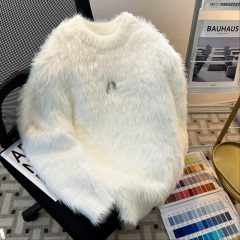 American retro round neck sweater for men in winter loose casual furry lazy style pullover knitted top