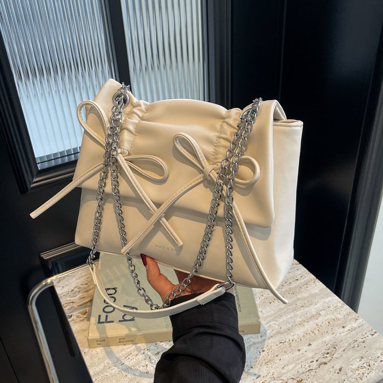 Korean Bow Fashion Design Shoulder Bag Women's 2024 Spring and Summer New Large Capacity Commuting Underarm Tote Bag