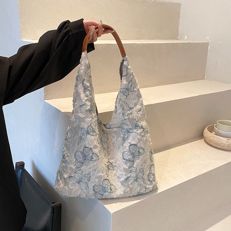 Summer super hot embroidered large bag for women 2024 new design niche tote bag large capacity commuter shoulder bag