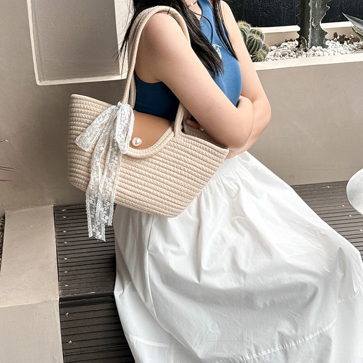 Straw bag woven new vacation backpack 2024 fashionable and versatile one-shoulder large capacity tote beach bucket bag