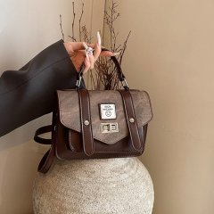 Niche retro handbag women's new trendy autumn and winter single shoulder crossbody bag high-end college style small square bag