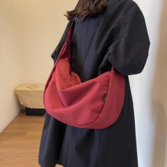 Canvas bag corduroy 2024 new ins wide shoulder strap crossbody bag large capacity commuter dumpling bag simple single shoulder