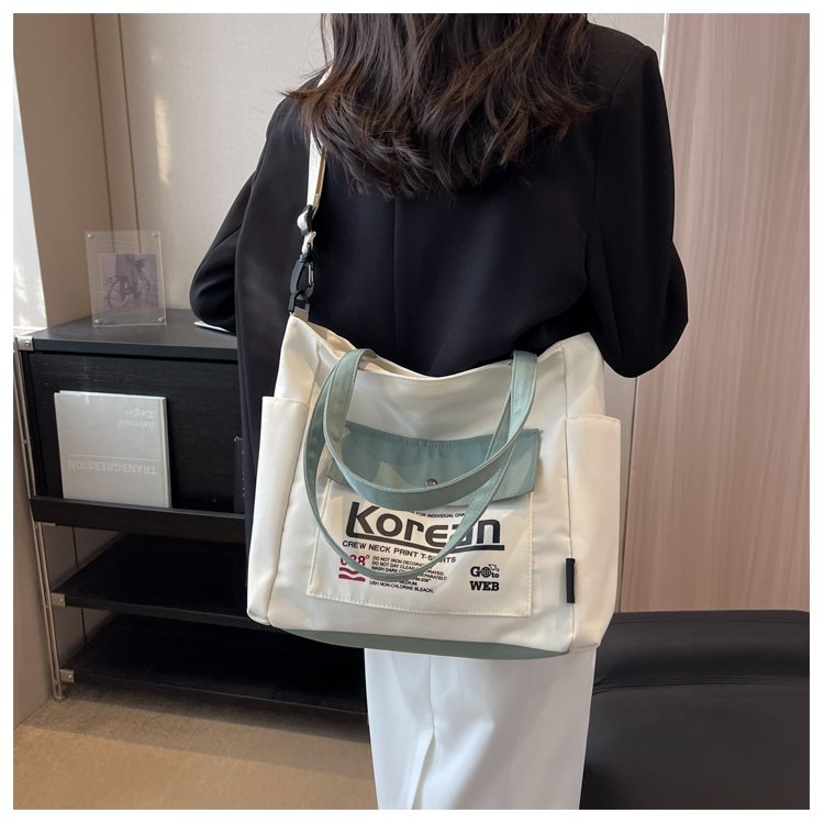 Travel Master Large Capacity Canvas Bag New College Student Class Tote Bag Versatile Shoulder Tote Commuting