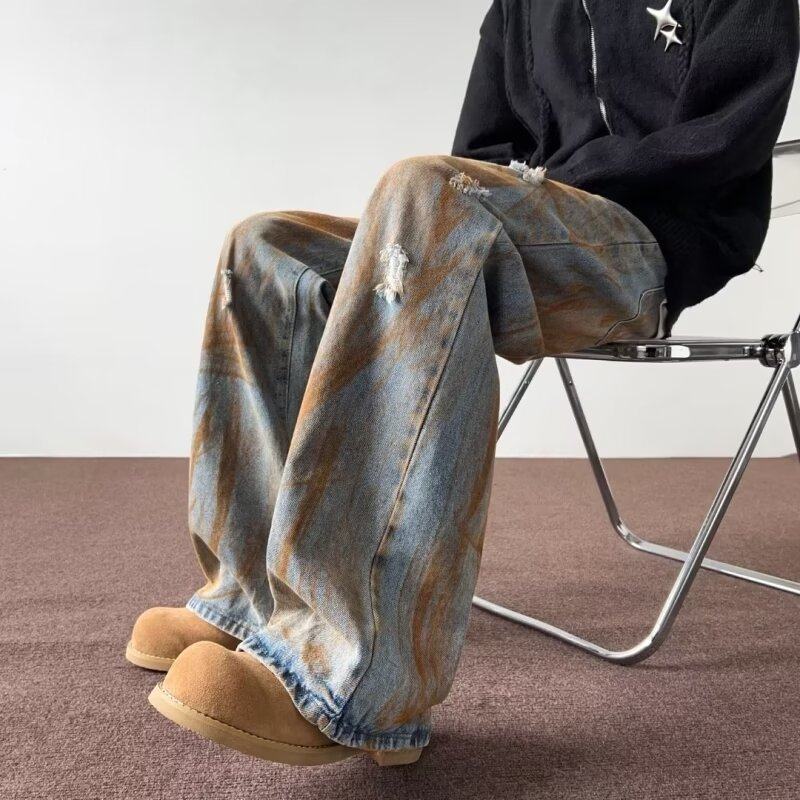 Spring and summer new style washed, worn, tattered, loose, handsome, hand-painted yellow mud jeans for men