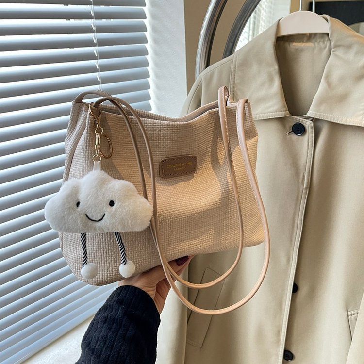 High-end bags for women 2024 new fashion texture shoulder bag popular foreign style versatile commuting bucket tote bag