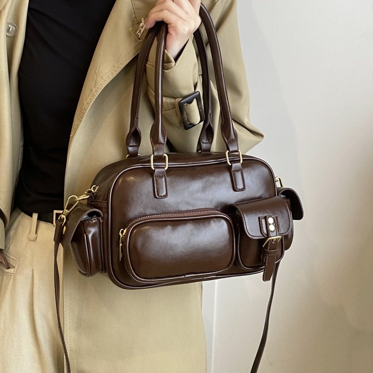 Autumn and winter 2024 new trendy women's retro pillow bag women's 2024 new autumn work and commute portable shoulder bag