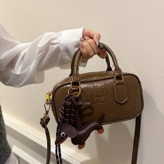 Retro bag for women 2024 new style simple hot style foreign style versatile crossbody bag niche retro portable bowling bag