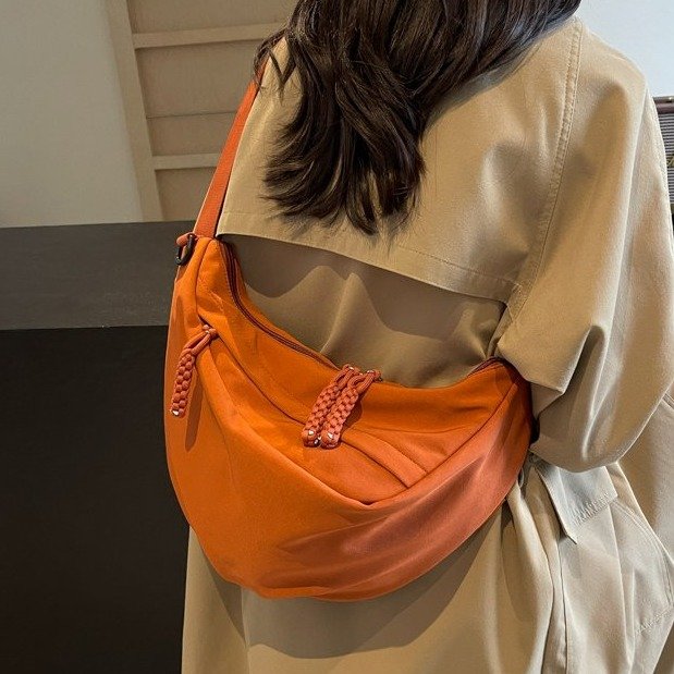 Casual bag women's 2024 new popular shoulder bag large capacity crossbody dumpling bag class commuting croissant bag