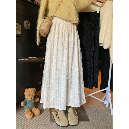 Real shot of 2024 winter thick soft velvet skirt heavy industry lace skirt versatile elastic waist long skirt