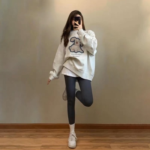 Round neck floral gray long-sleeved sweatshirt for women, niche design, lazy casual top