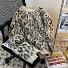 Leopard print sweaters for men and women, Korean style trendy loose, versatile, lazy and warm 2024 winter sweaters