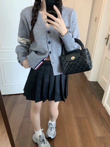 Early autumn preppy style lazy sweater knitted cardigan for women