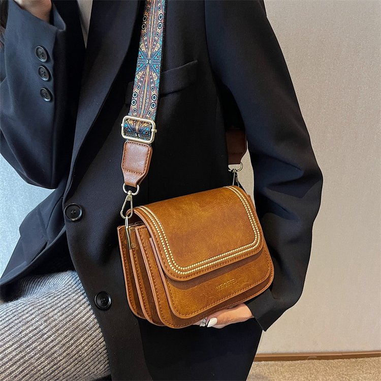 Summer retro small bag women's bag 2024 new trendy fashion versatile single shoulder crossbody bag popular wideband small square bag