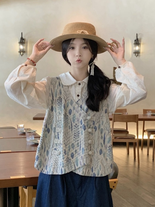 National style printed knitted vest sweater + embroidered shirt + jeans