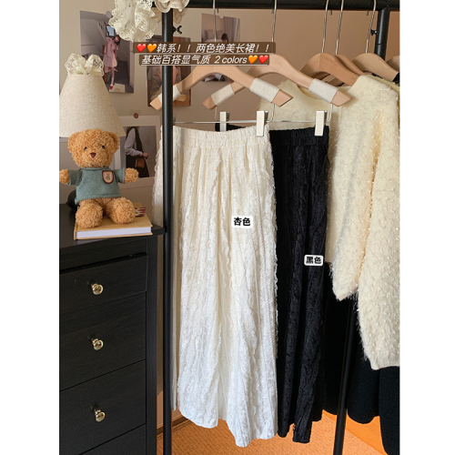 Real shot of 2024 winter thick soft velvet skirt heavy industry lace skirt versatile elastic waist long skirt