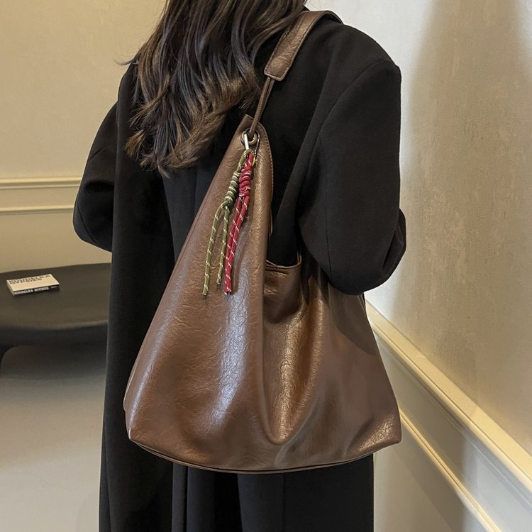 Retro Commuting Armpit Large Capacity Bag for Women 2024 New Korean Style Autumn and Winter Fashion Tote Bag Shoulder Crossbody Bag