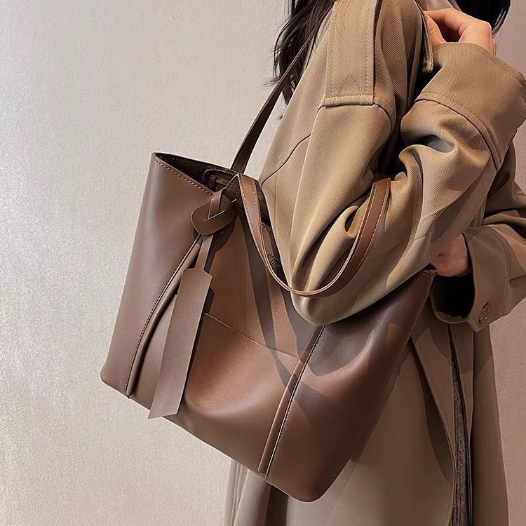 Korean Fashion Women's Bag New Versatile Large Capacity Tote Bag Internet Celebrity Women's Casual Shoulder Handbag