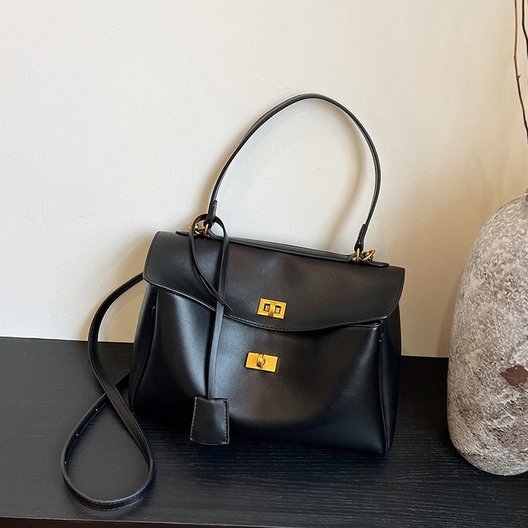 Cross-border simple large capacity rodeo shoulder bag advanced lock 2024 new fashion commuter tote handbag