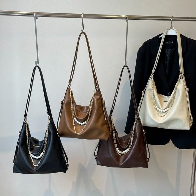 Retro large-capacity backpack for women 2024 new casual shoulder tote bag simple chain commuter armpit bag