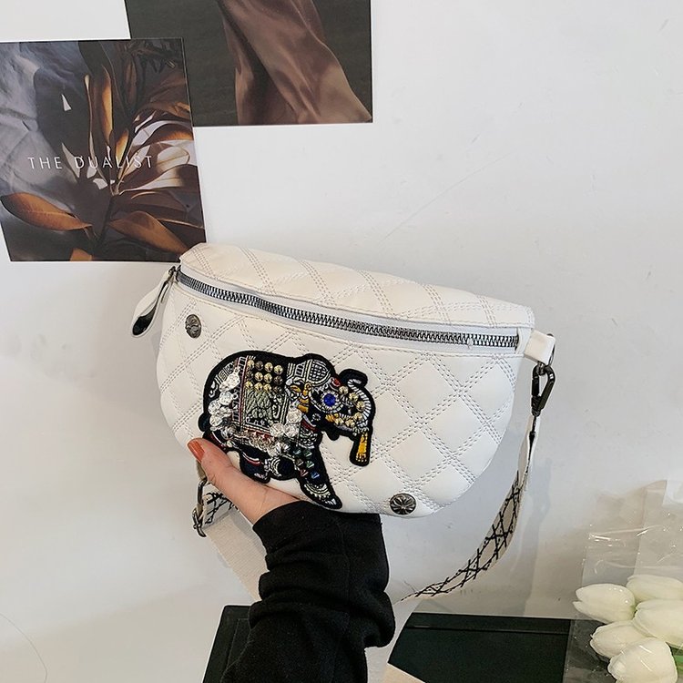 Cross-border 2024 new trendy and cool waist bag for women, high-end widened shoulder strap, single shoulder crossbody bag, fashionable rhombus chest bag