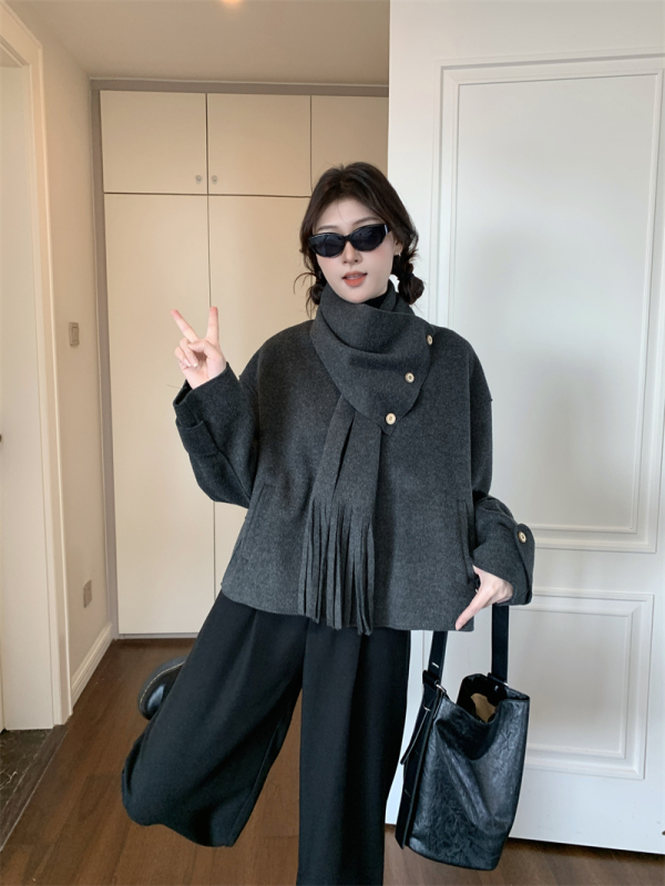 Actual shot, real price, small fragrant style tassel scarf woolen coat, short style, loose design, small woolen coat for women