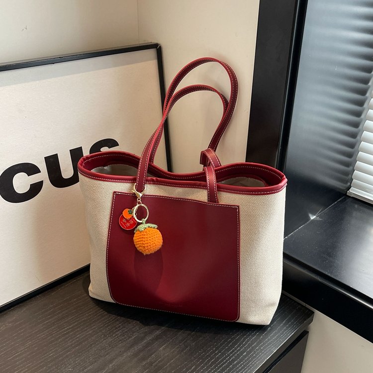 Simple Commuting Large Capacity Bag Women's Fashion Casual Tote Bag 2024 New Niche High-Quality Texture Shoulder Bag
