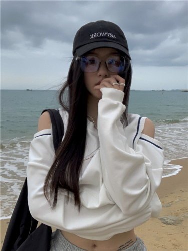 Designed white off-shoulder sweatshirt women's loose new niche long-sleeved short top