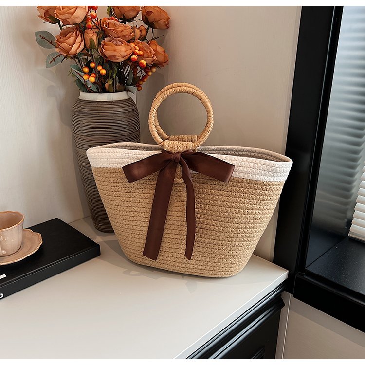 Niche cross-border ins portable tote bag cotton thread core-spun rope large capacity braided commuter straw women's bag winter new style