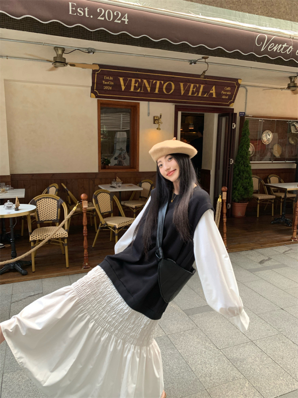 Sweatshirt stitching fake two-piece dress women's autumn long-sleeved design loose A-line long skirt