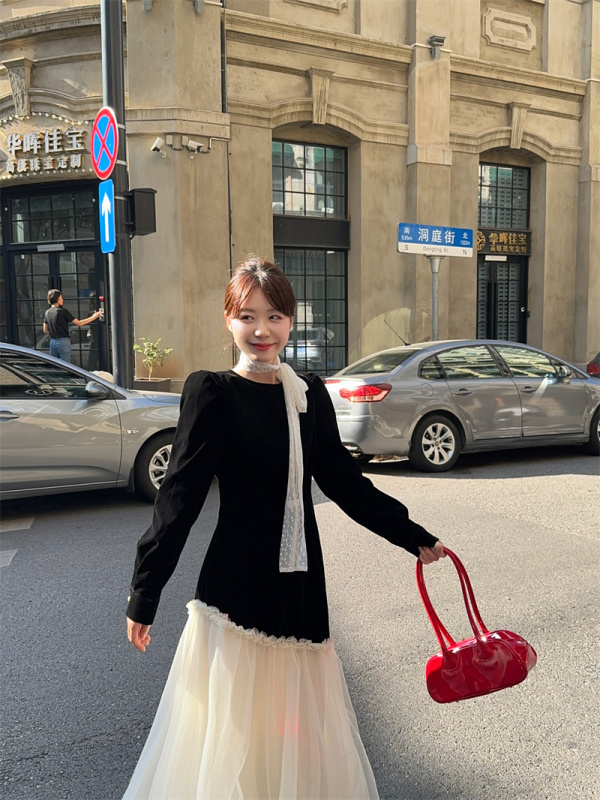 French Hepburn style velvet stitching mesh contrast dress