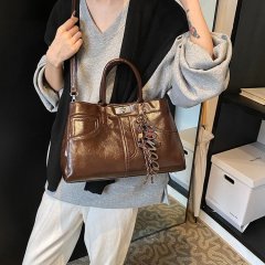 Light luxury retro large-capacity tote bag women's high-end niche Kelly bag portable shoulder crossbody bag commuter large bag