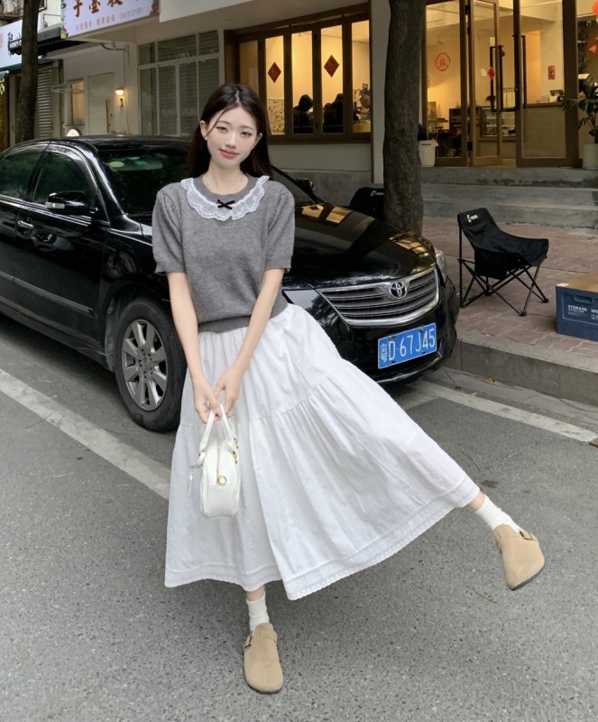 Actual shot and real price~Loose and versatile pullover sweater with bow knot + white lace stitching cake skirt