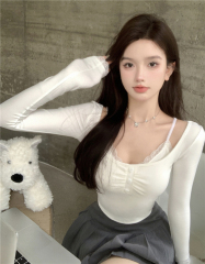 Lace low-neck bottoming shirt for women, autumn high-end blouse, slim long-sleeved top