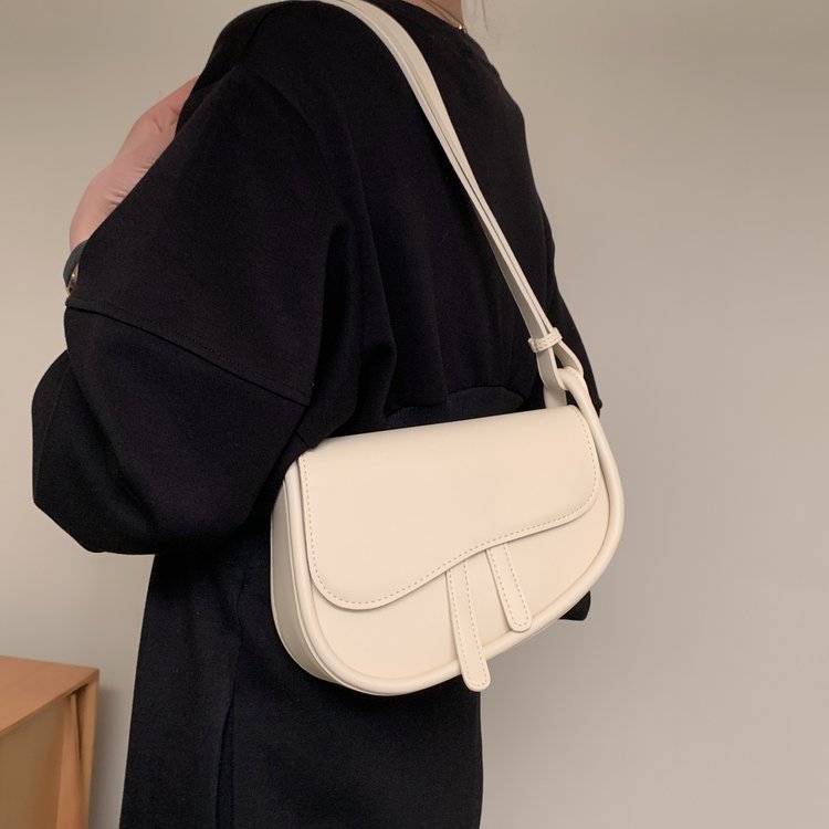 Cross-border ins Korean version of trendy bags 2024 new niche design saddle bag single shoulder crossbody large and small version women's bag